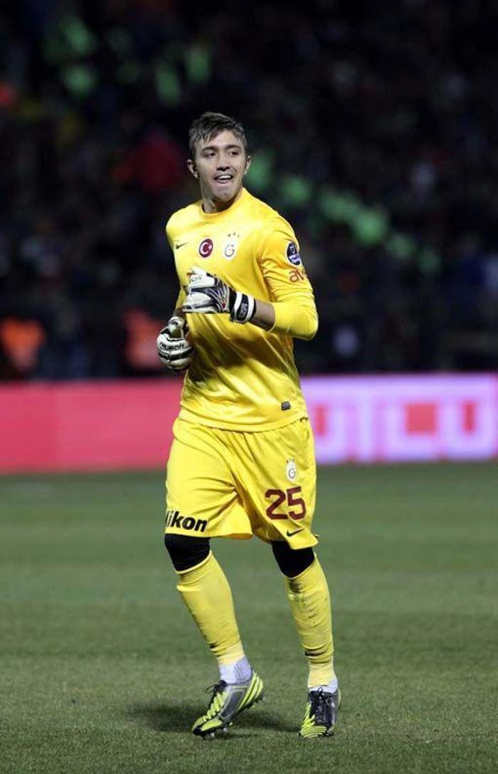 FERNANDO MUSLERA