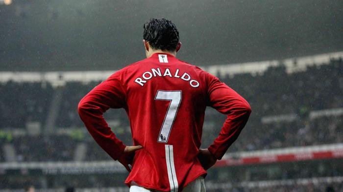 Manchester Unitedda efsane 7 numara Cavaninin