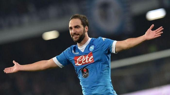 2. Gonzalo Higuain (28)