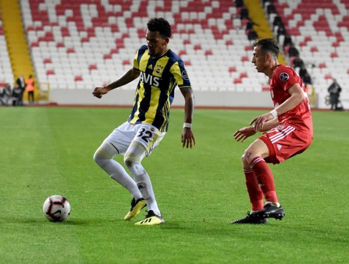 Fanatik yazarlarının Sivasspor - Fenerbahçe maçı yorumları