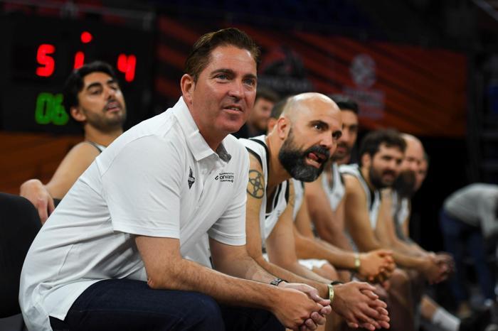 Final Fourda EuroLeague adidas Media Game oynandı