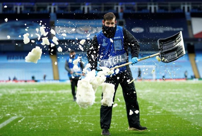 Manchester City-PSG maçı öncesi dolu sürprizi İşte o kareler...