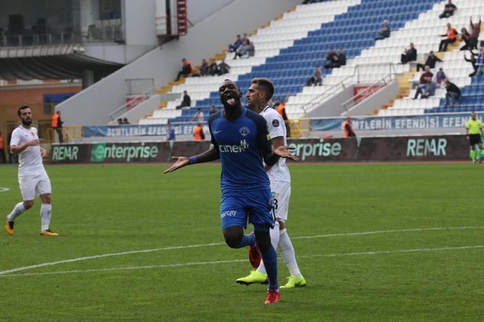 Kasımpaşa 22 dakikada 5 gol attı, Fenerbahçe 290 dakikada gol atamadı