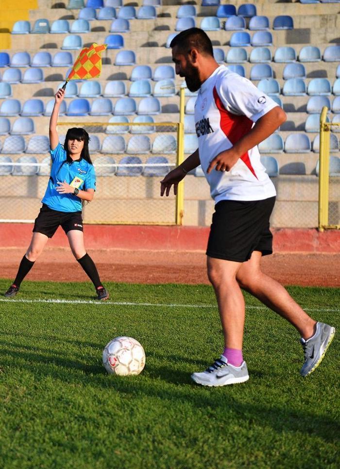 Amatör ligde futbolcu - hakem aşkı