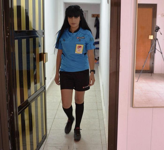 Amatör ligde futbolcu - hakem aşkı