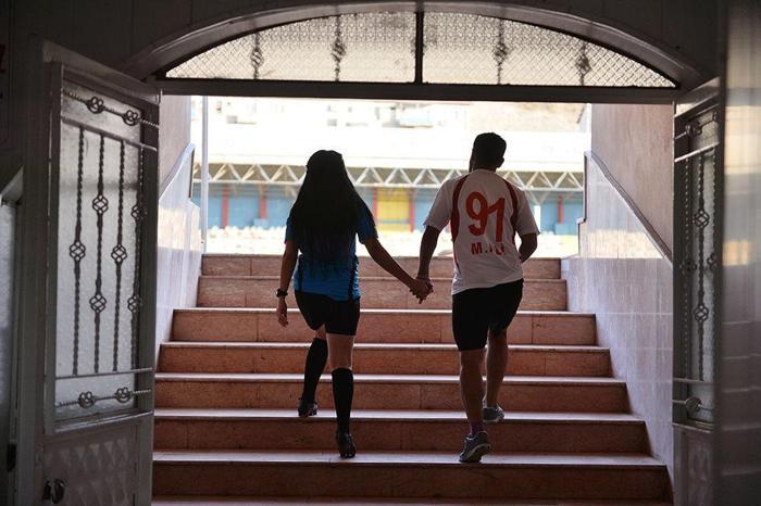 Amatör ligde futbolcu - hakem aşkı