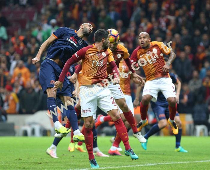 Galatasaray-Başakşehir maçından kareler