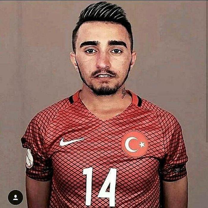 Kendisini Photoshopla futbolcunun yerine koydu, kadınları ağına düşürmeye çalıştı