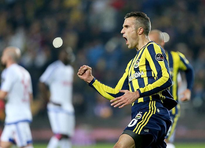 Van Persie para basıyor