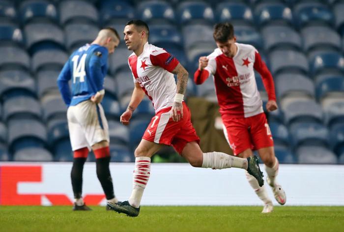 Rangers-Slavia Prag maçında sakatlık... Ondrej Kolar, hastaneye kaldırıldı