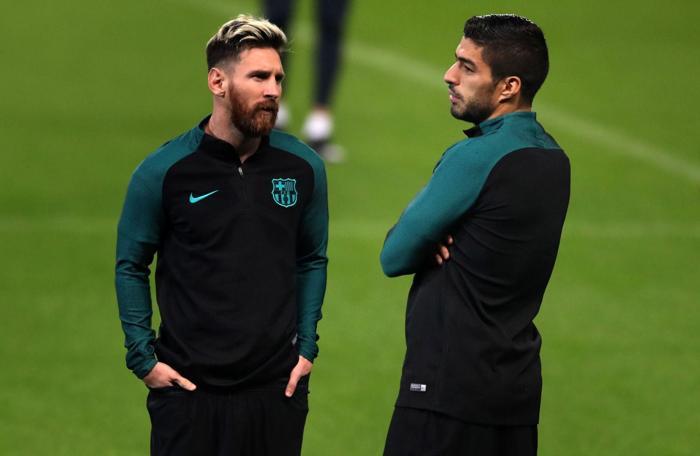 Van Persie para basıyor