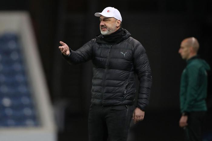 Rangers-Slavia Prag maçında sakatlık... Ondrej Kolar, hastaneye kaldırıldı