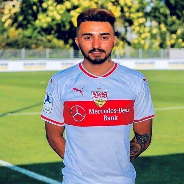 Kendisini Photoshopla futbolcunun yerine koydu, kadınları ağına düşürmeye çalıştı