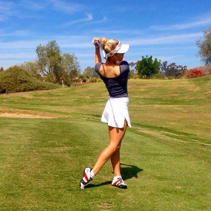 Golfçü Paige Spiranac Instagramı salladı