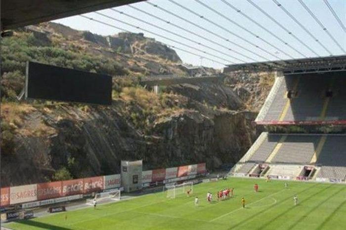 Dünyanın en ilginç stadyumları