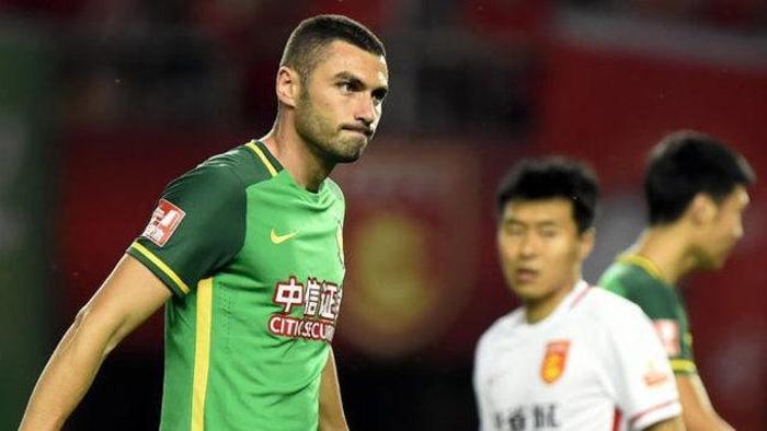 Arda Turandan sonra Burak Yılmaz da paraya kıydı
