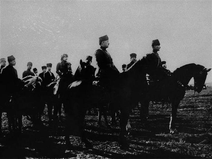 Genelkurmay arşivlerinden özel Atatürk fotoğrafları