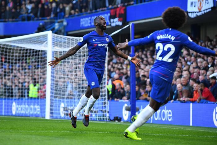 Chelsea Manchester United maçında Jose Mourinhoyu çıldırtan olay