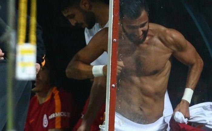 Yasin Öztekin çıldırdı Yedek kulübesini yumrukladı...