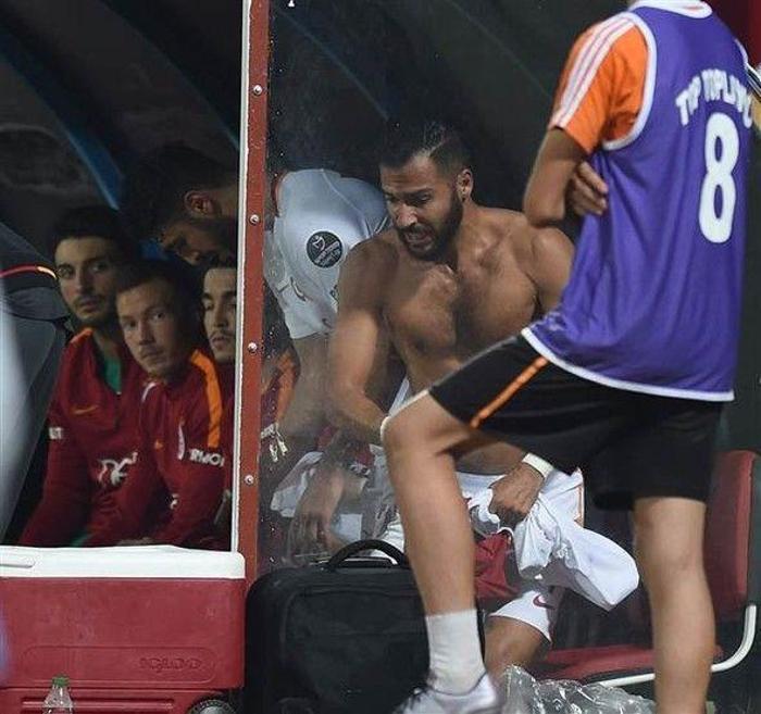 Yasin Öztekin çıldırdı Yedek kulübesini yumrukladı...