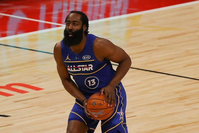NBAde All Star heyecanı Kazanan LeBron Jamesin takımı