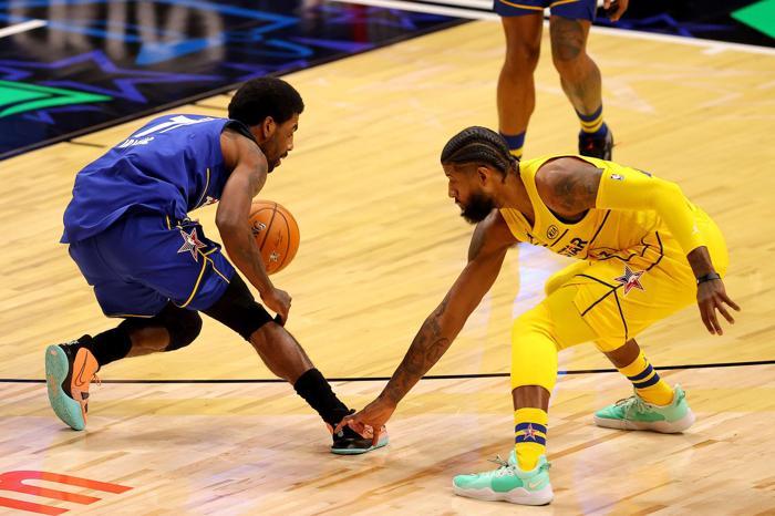 NBAde All Star heyecanı Kazanan LeBron Jamesin takımı