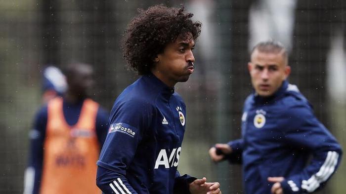 Fenerbahçede Mesut Özil ve Luiz Gustavo için sakatlık gerçeği