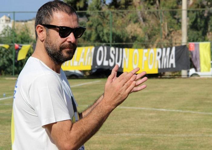 Nejat İşler sezonu böyle açtı İşte tişörtündeki çarpıcı detay