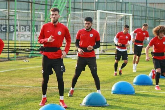 TARIK ÇETİNDEKİ DETAY