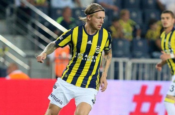 Kjaer takım arkadaşlarının hedefinde