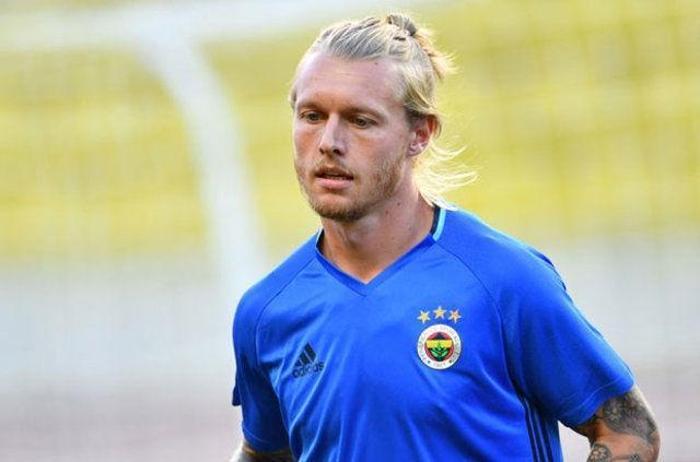Kjaer takım arkadaşlarının hedefinde