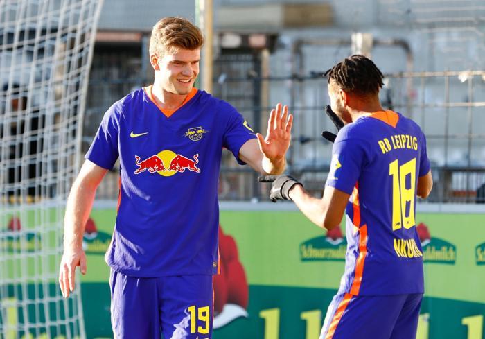 Alexander Sörloth fırtınası Leipzigde esmeye başladı