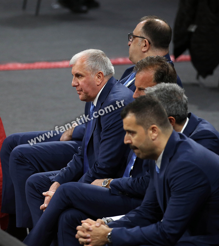 Final Fourda Fenerbahçe Beko - Anadolu Efes maçından ekrana yansımayanlar
