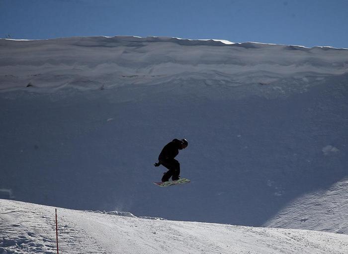 Palandökende snowboard şov