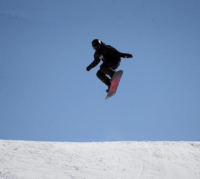 Palandökende snowboard şov