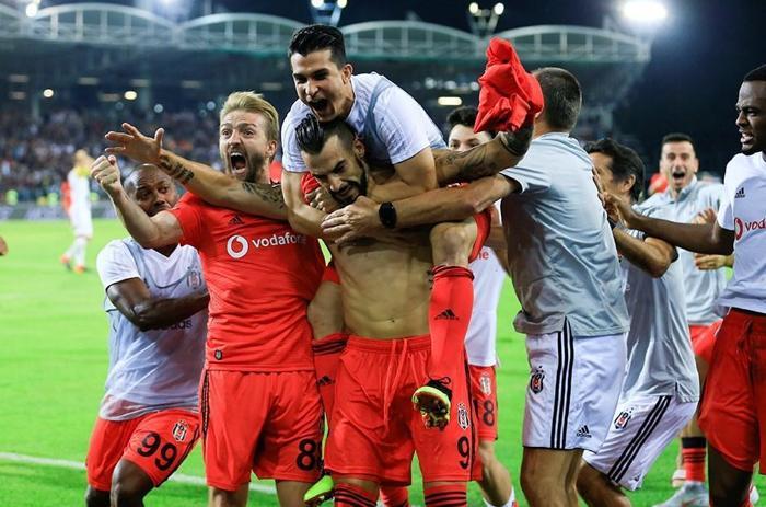 Beşiktaşın eski golcüsü Alvaro Negredodan olay transfer itirafı