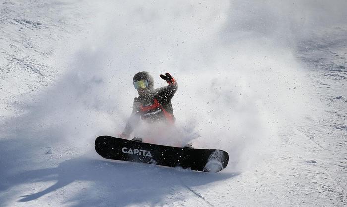 Palandökende snowboard şov