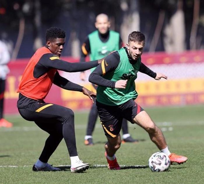 Galatasarayda son dakika | Marcelo Saracchi takımla birlikte çalıştı
