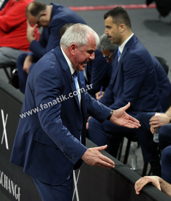 Final Fourda Fenerbahçe Beko - Anadolu Efes maçından ekrana yansımayanlar