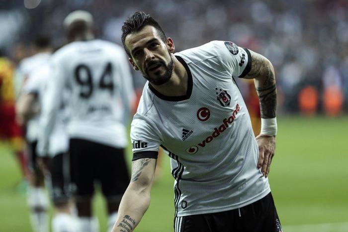 Beşiktaşın eski golcüsü Alvaro Negredodan olay transfer itirafı