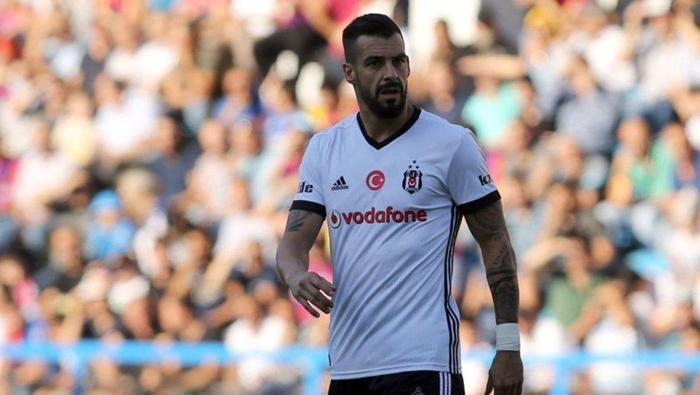 Beşiktaşın eski golcüsü Alvaro Negredodan olay transfer itirafı
