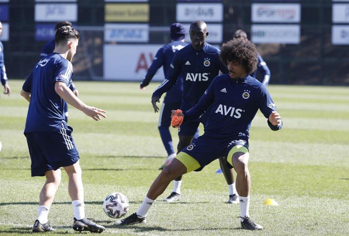 Fenerbahçede Luiz Gustavo sevinci