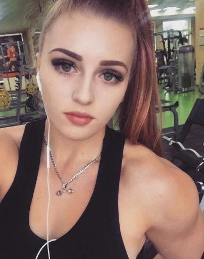 Instagramın kaslı Barbiesi: Julia Vins