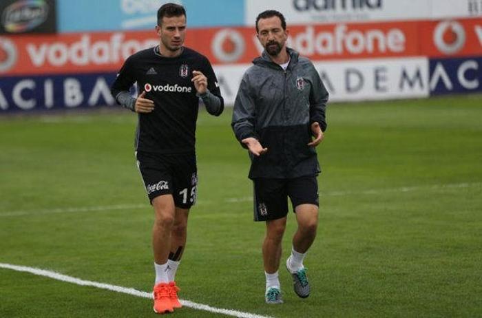 Oğuzhan Özyakup kendini yaktı