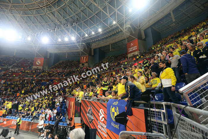 3.000 Fenerli, 200 Efesli