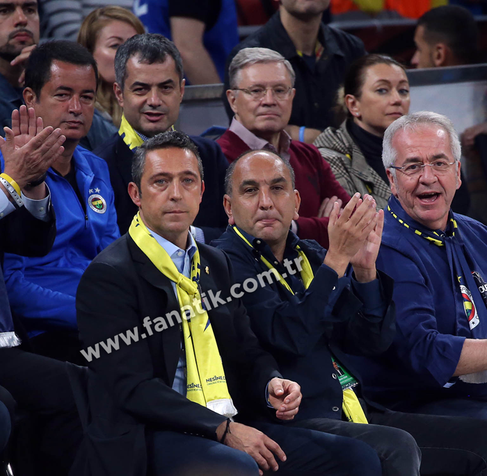 Final Fourda Fenerbahçe Beko - Anadolu Efes maçından ekrana yansımayanlar