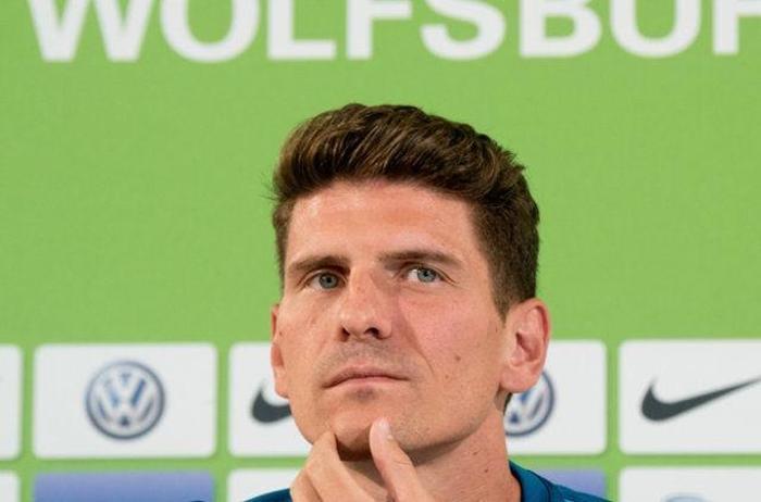 Gomez ne hallere düştü