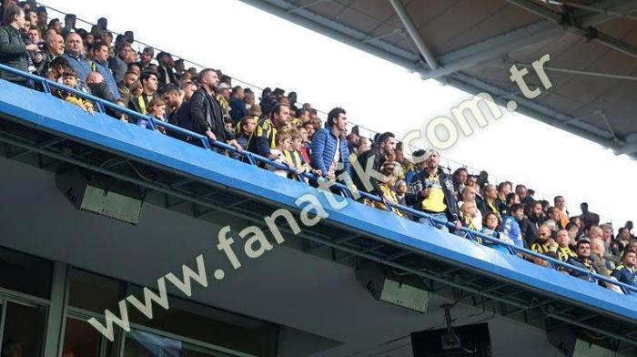 Fenerbahçe taraftarından yönetim istifa tezahüratı