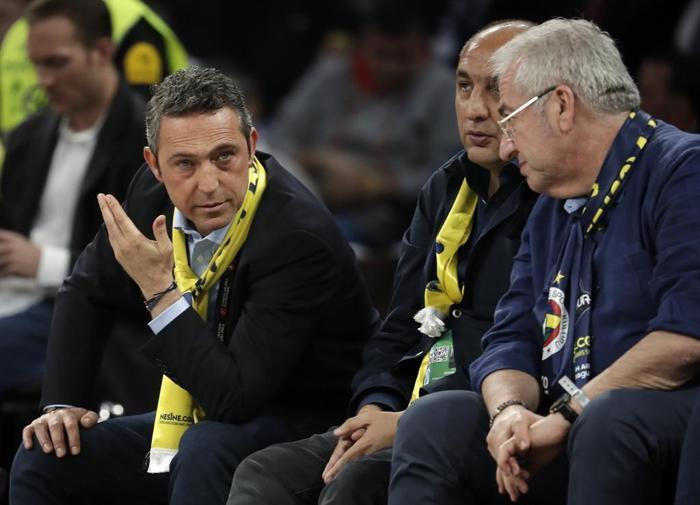 Final Fourda Fenerbahçe Beko - Anadolu Efes maçından ekrana yansımayanlar