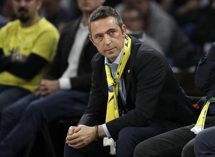 Final Fourda Fenerbahçe Beko - Anadolu Efes maçından ekrana yansımayanlar